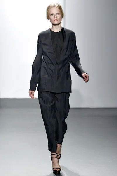 Look 26